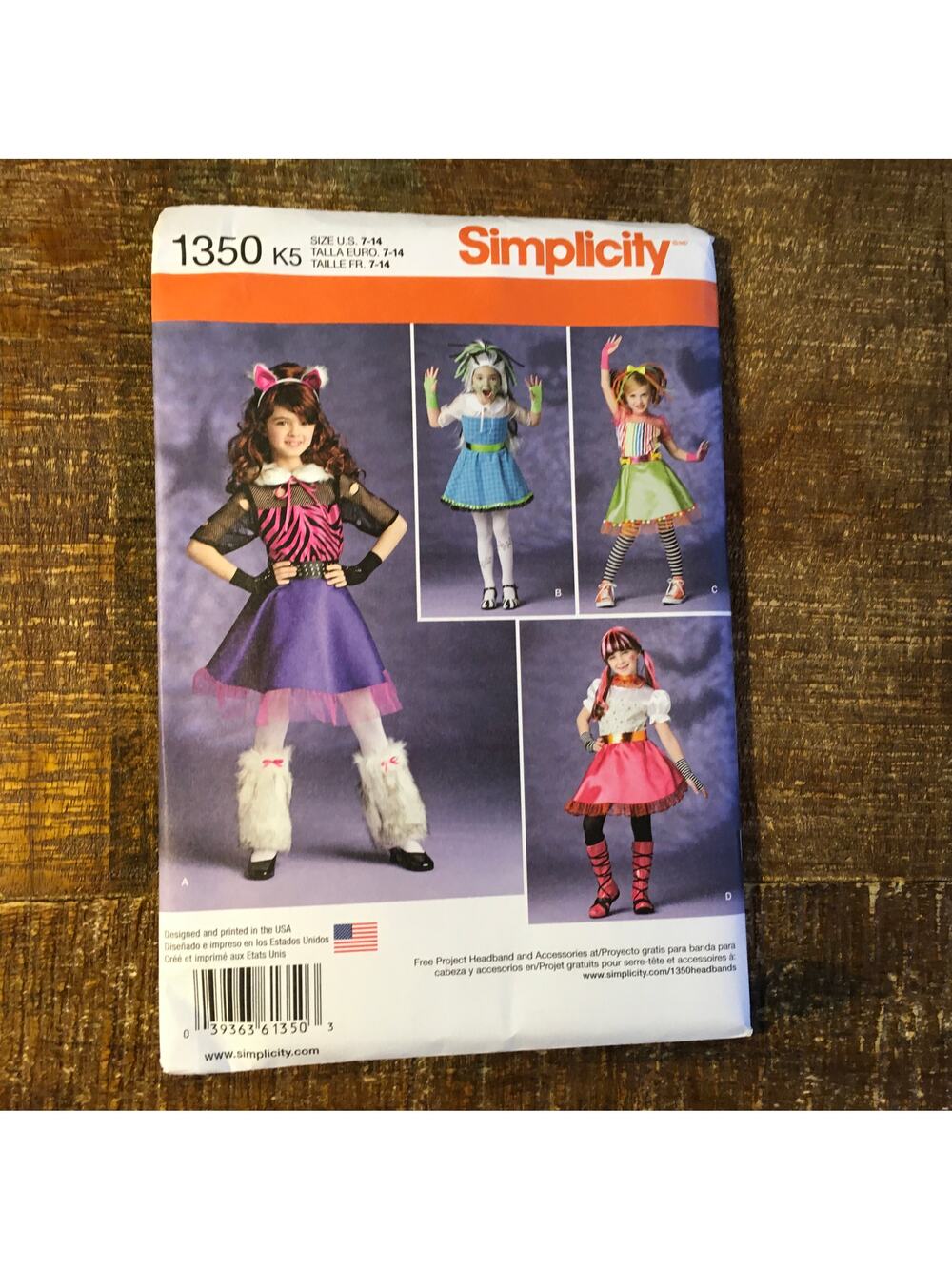 Simplicity Sewing Pattern 1350 Girls Kawaii Chibi Monster High Costume 7-14UNCUT